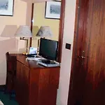 Otel Emilia 3*