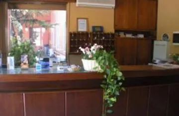 Hotel Emilia 3*
